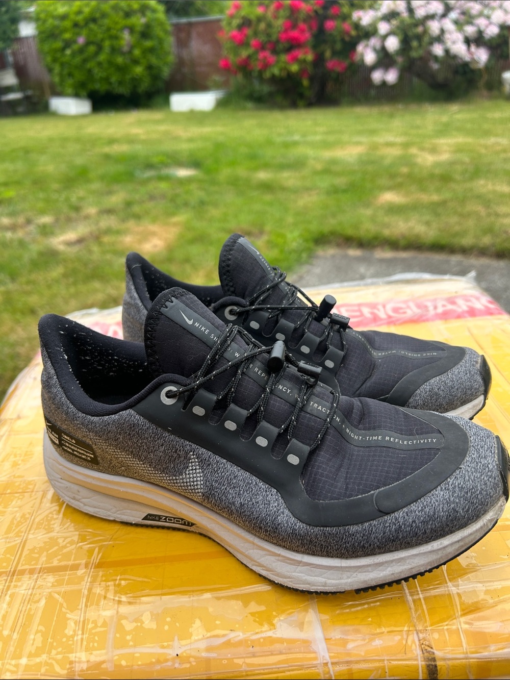 Nike Air Zoom Women’s Black/Grey Performance Running Shoes Size 6